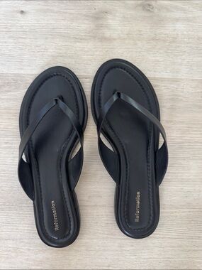 Reformation Jessie Thong Sandal Black